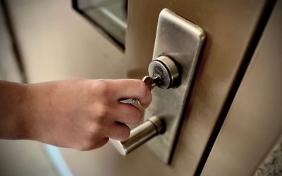 Cómo proteger tu casa durante las vacaciones: guía práctica