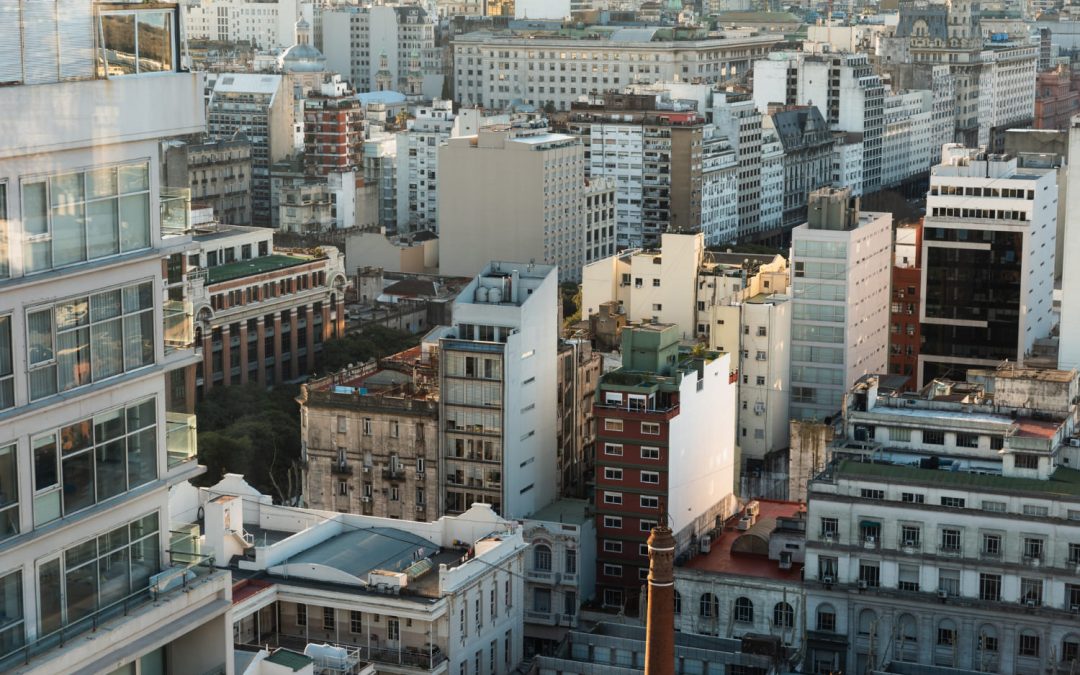 LA ESCASEZ DE VIVIENDA, MUCHO PAPEL, POCAS LLAVES